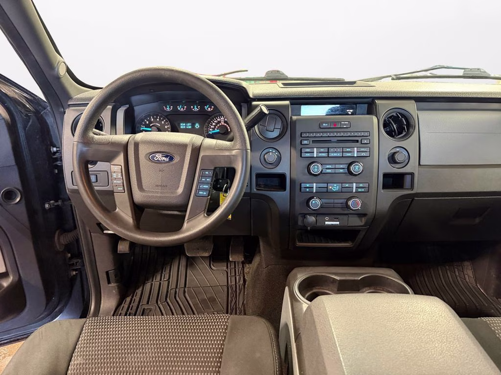 2014 Tuxedo Black Metallic Ford F-150 STX Sport w/Trailer Tow Pkg 4X4 Truck