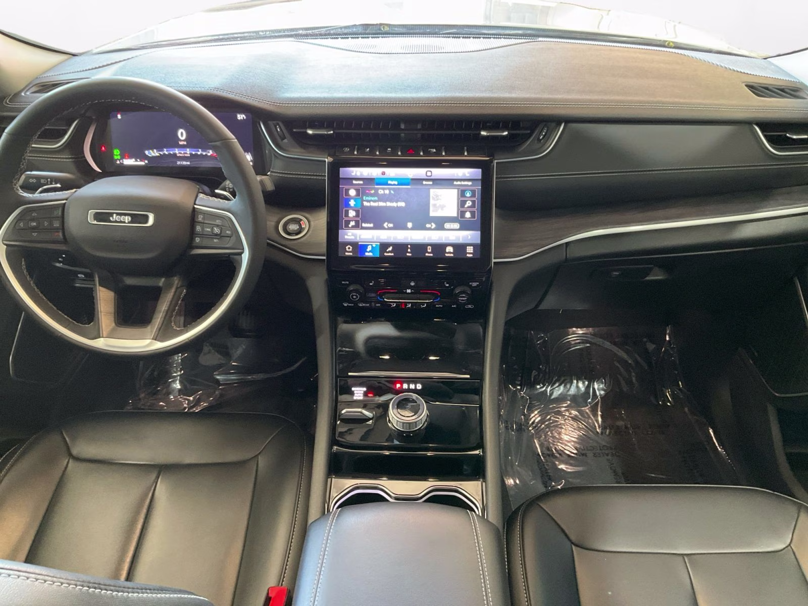 2023 Silver Zynith Jeep Grand Cherokee L Limited 4X4 SUV