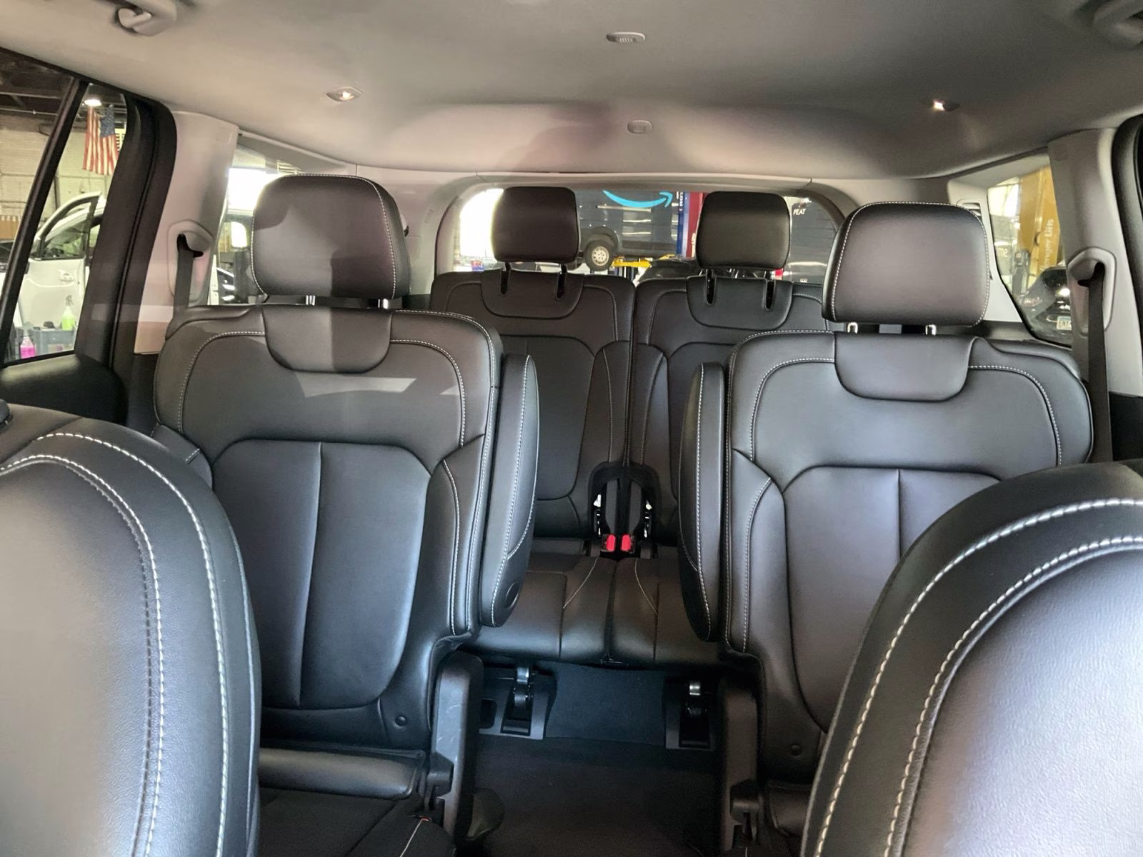 2023 Silver Zynith Jeep Grand Cherokee L Limited 4X4 SUV