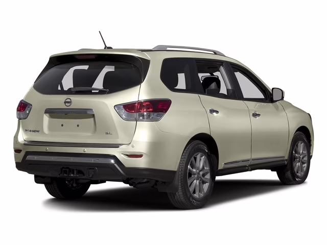 2016 Pearl White Nissan Pathfinder Platinum 4X4 SUV