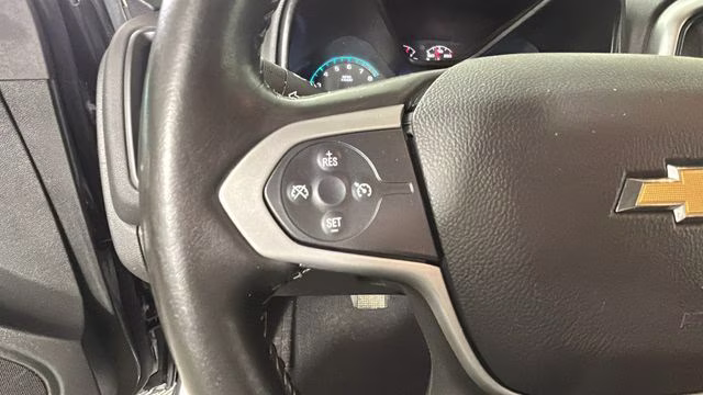 2022 Satin Steel Metallic Chevrolet Colorado LT 4X4 Truck