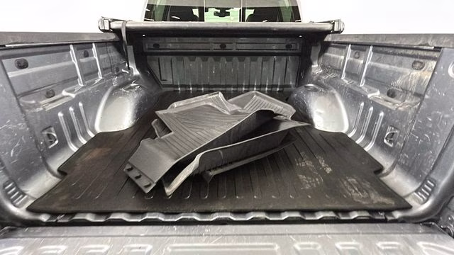 2022 Satin Steel Metallic Chevrolet Colorado LT 4X4 Truck