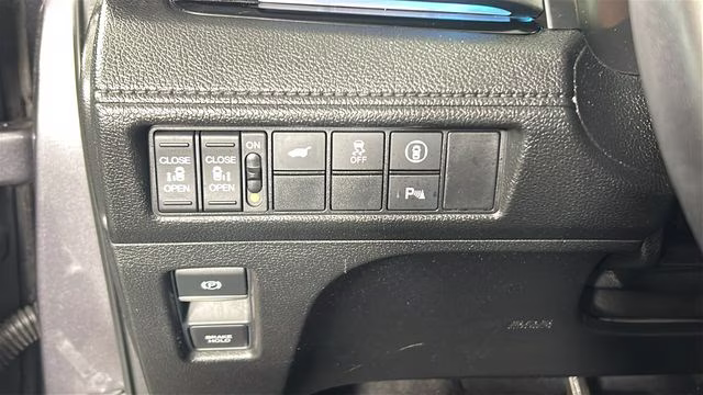 2021 Gray Honda Odyssey Touring FWD Van