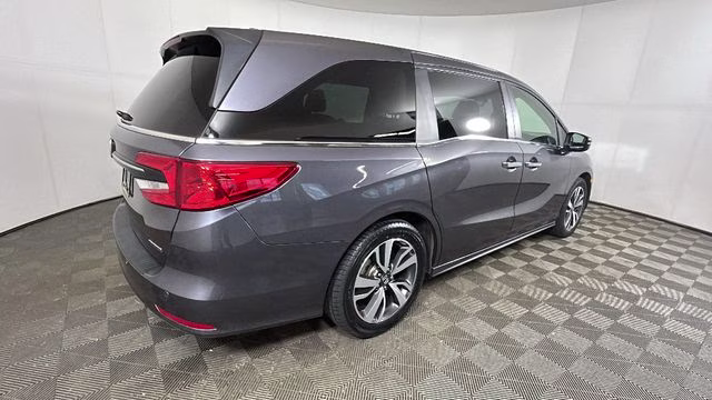 2021 Gray Honda Odyssey Touring FWD Van