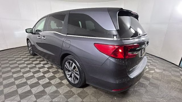 2021 Gray Honda Odyssey Touring FWD Van
