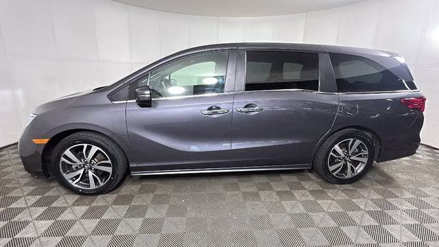 2021 Gray Honda Odyssey Touring FWD Van