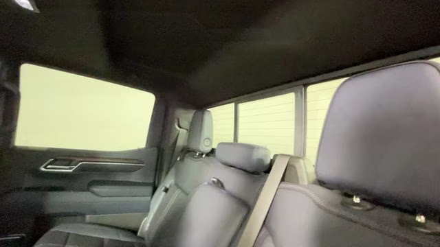 2023 Iridescent Pearl Tricoat Chevrolet Silverado 1500 High Country 4X4 Truck