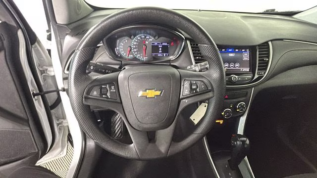 2020 Summit White Chevrolet Trax LS FWD SUV