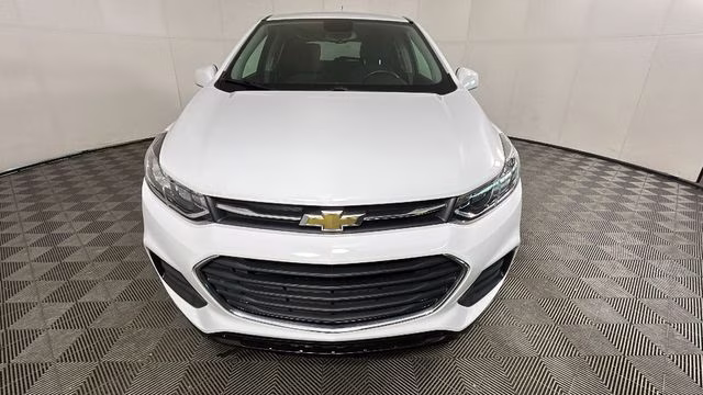 2020 Summit White Chevrolet Trax LS FWD SUV
