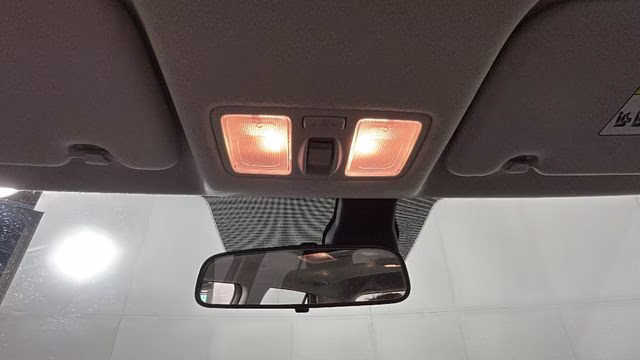 2023 Shimmering Silver Hyundai Venue SEL FWD SUV