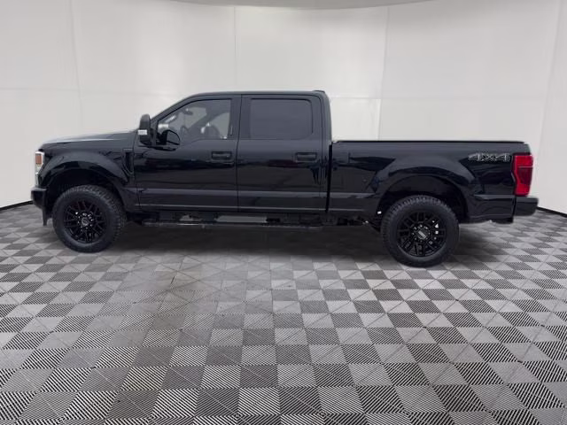 2022 Black Metallic Ford Super Duty F-350 SRW XLT 4X4 Truck