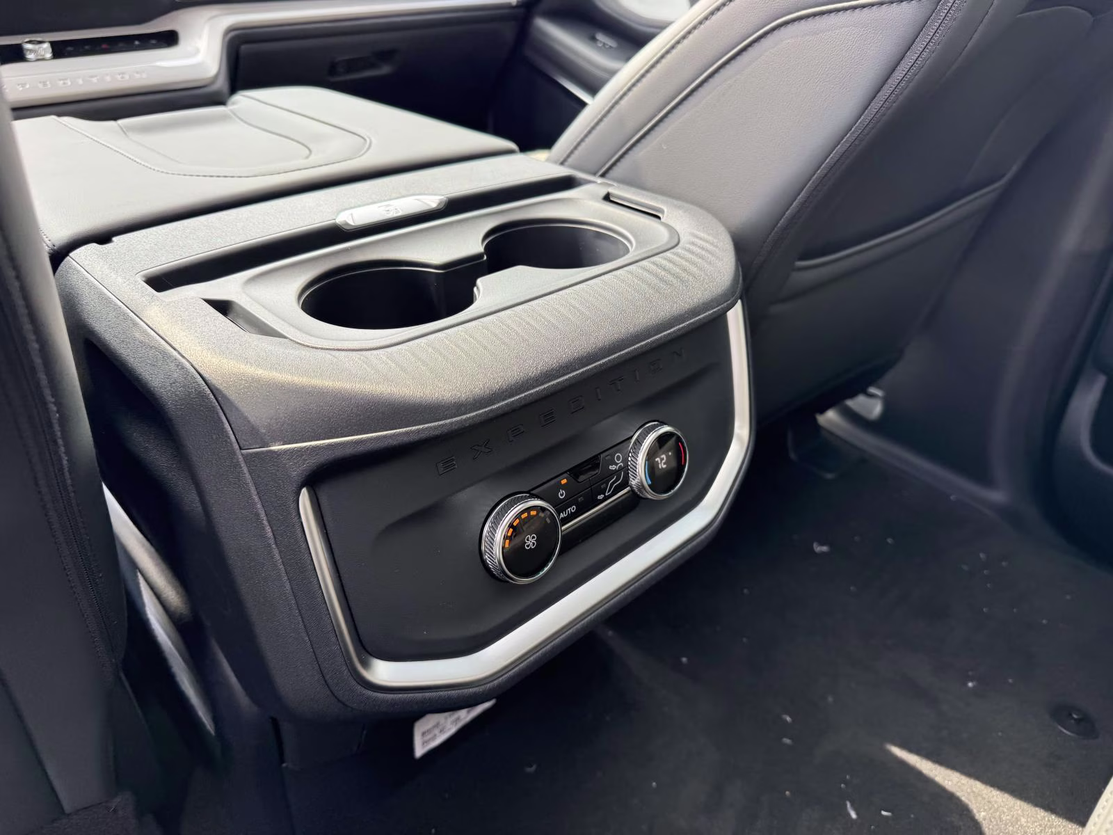 2026 N/A Ford Expedition Active 4X4 SUV