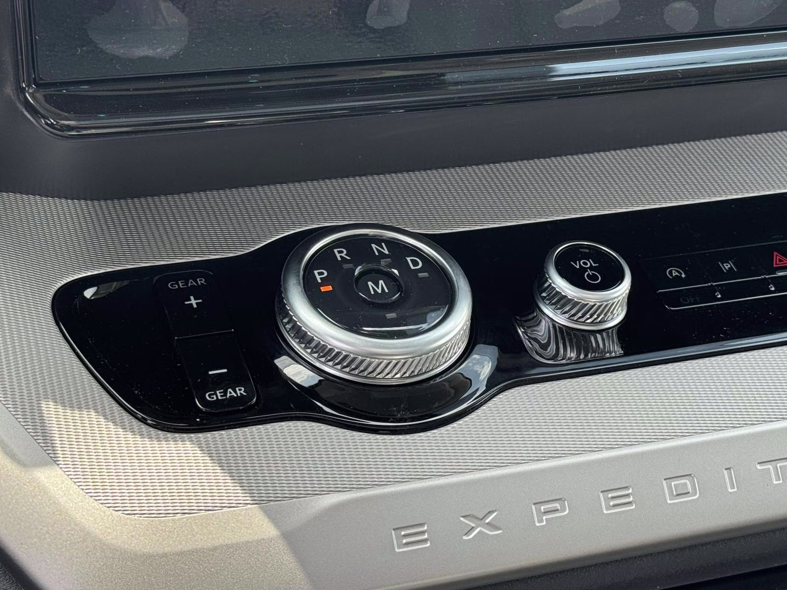 2026 N/A Ford Expedition Active 4X4 SUV
