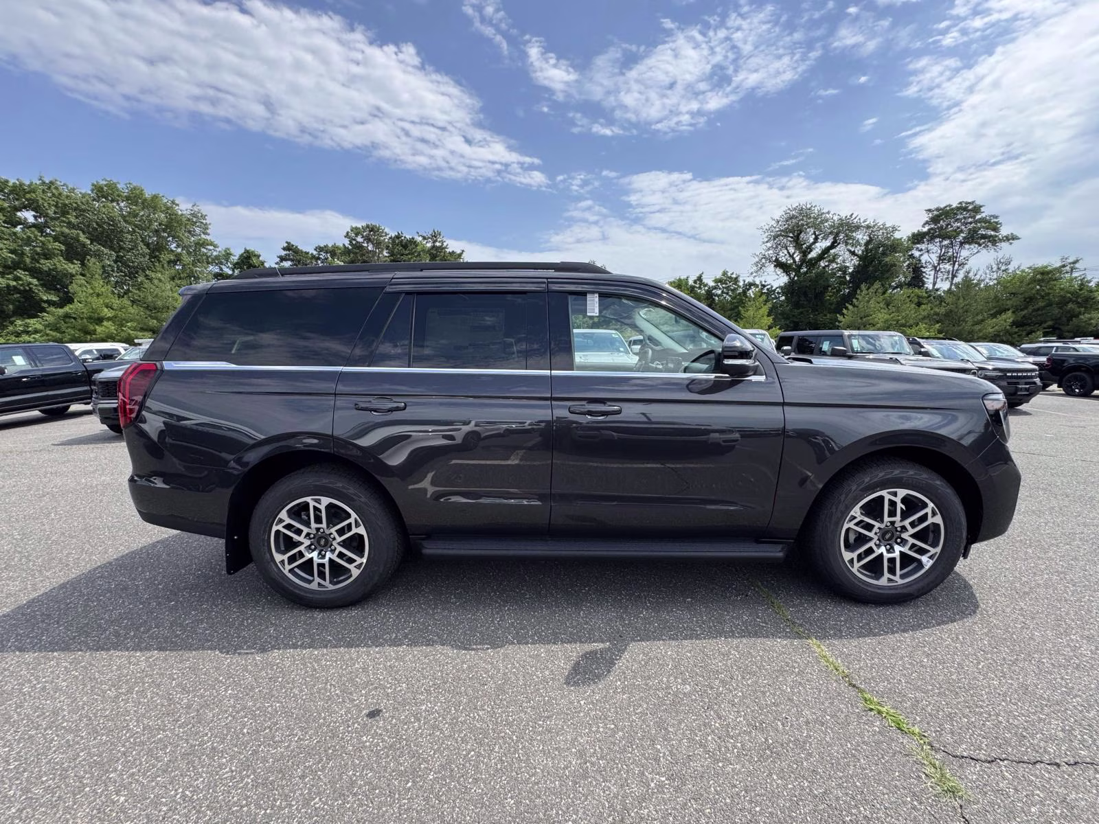 2026 N/A Ford Expedition Active 4X4 SUV