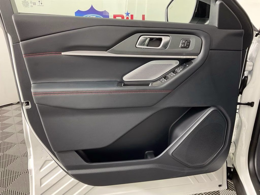 2026 White Ford Explorer ST 4X4 SUV