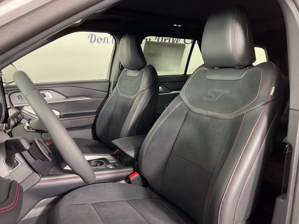 2026 White Ford Explorer ST 4X4 SUV