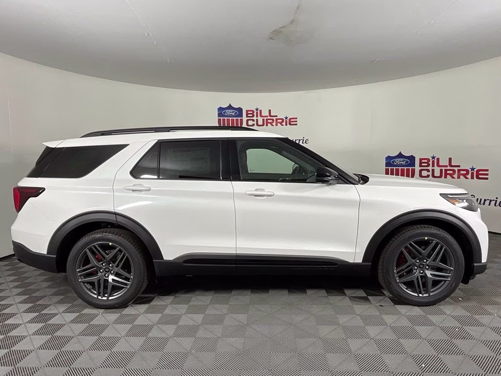 2026 White Ford Explorer ST 4X4 SUV