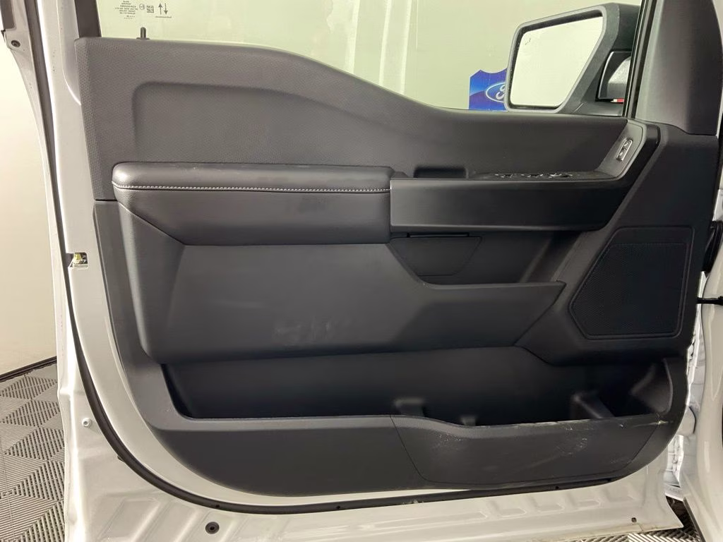2026 Oxford White Ford F-150 STX 4X4 Truck