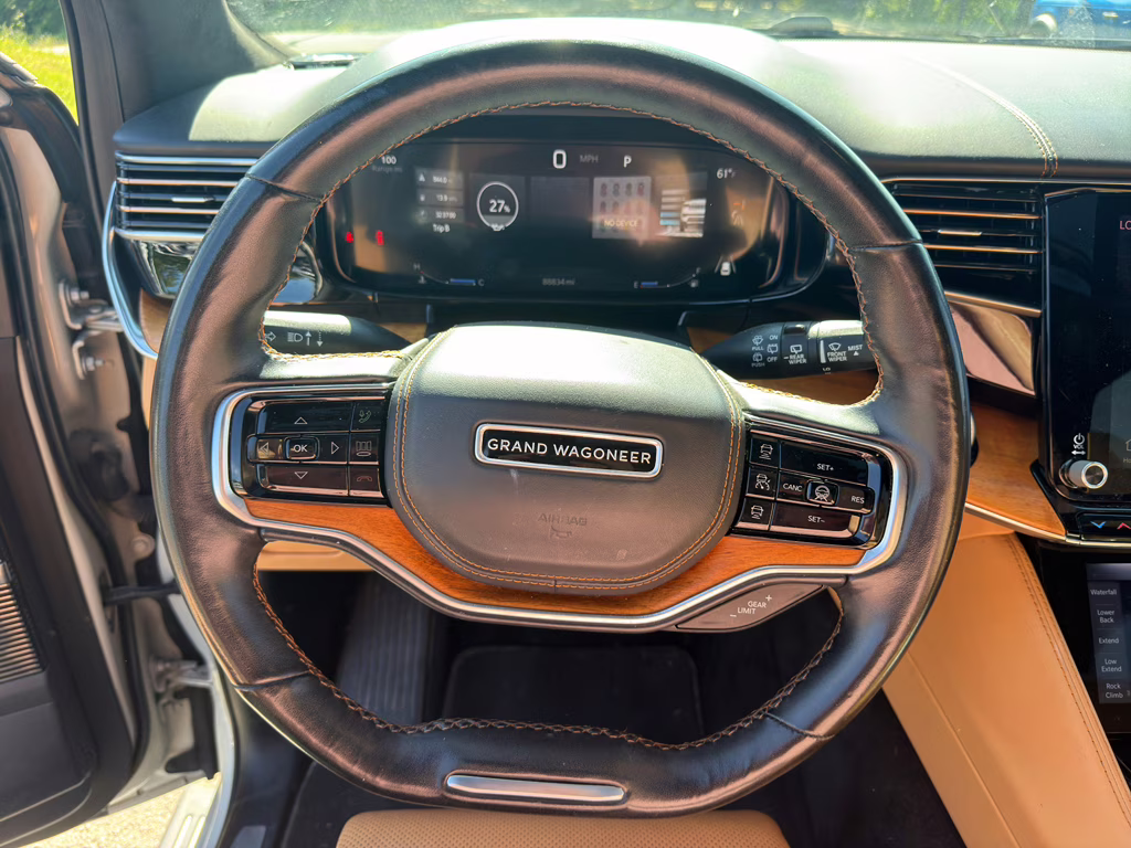 2022 Luxury White Pearlcoat Jeep Grand Wagoneer Series III 4X4 SUV