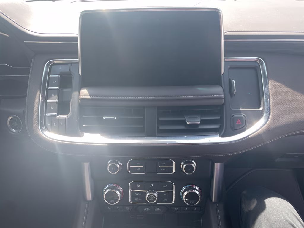 2024 Onyx Black GMC Yukon SLT RWD SUV