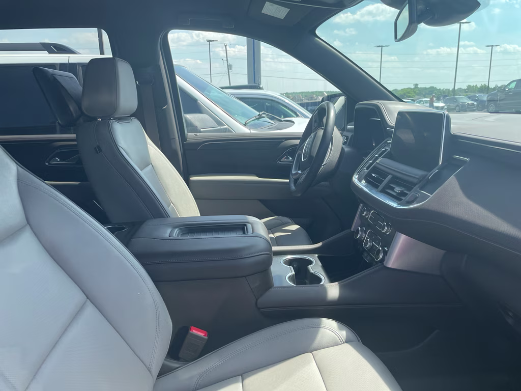 2024 Onyx Black GMC Yukon SLT RWD SUV