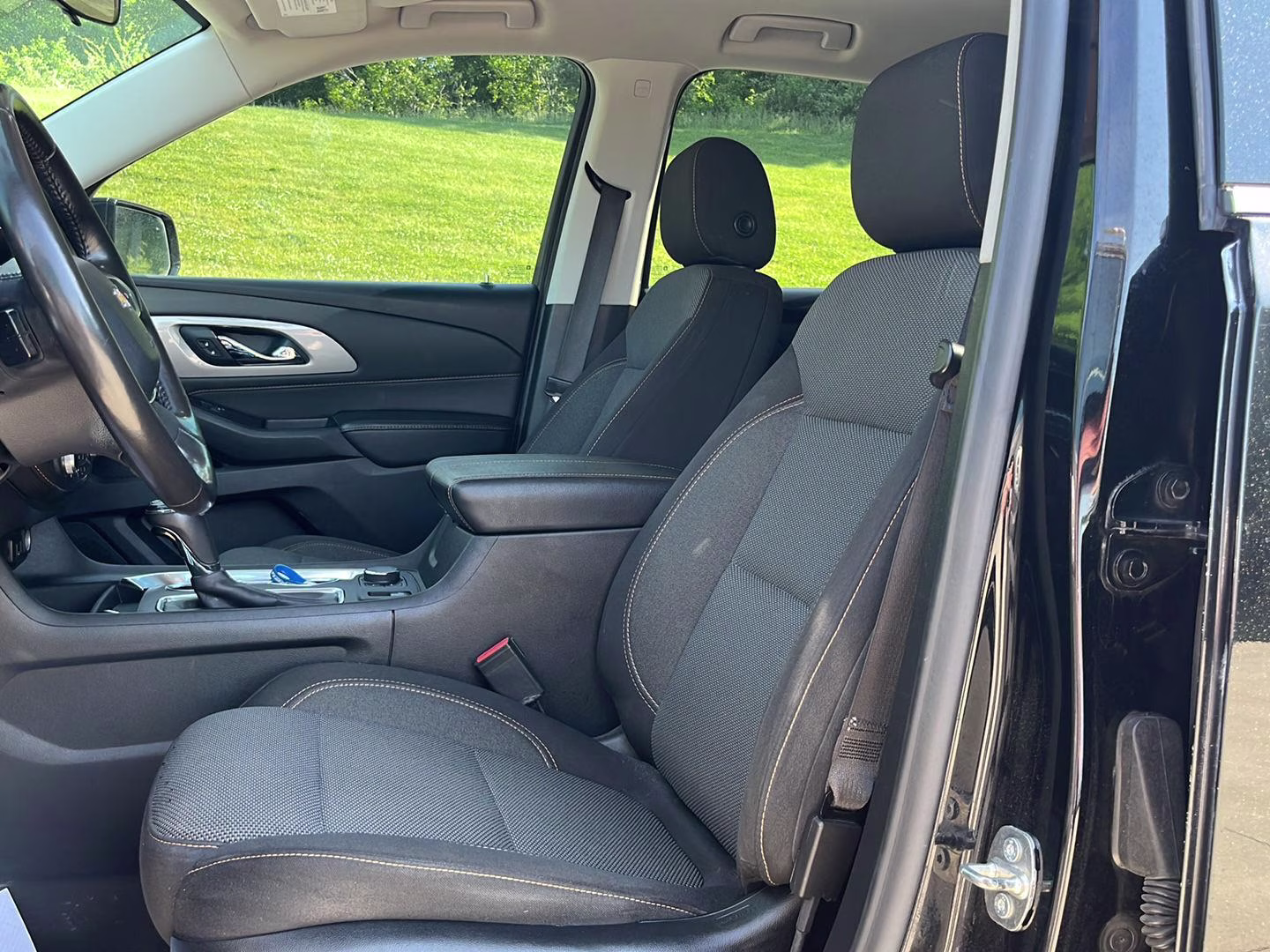 2020 Mosaic Black Metallic Chevrolet Traverse LT Cloth AWD SUV