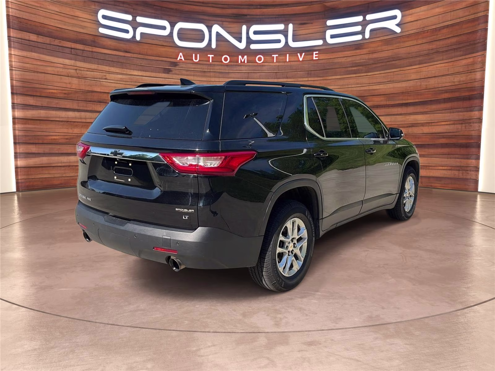 2020 Mosaic Black Metallic Chevrolet Traverse LT Cloth AWD SUV