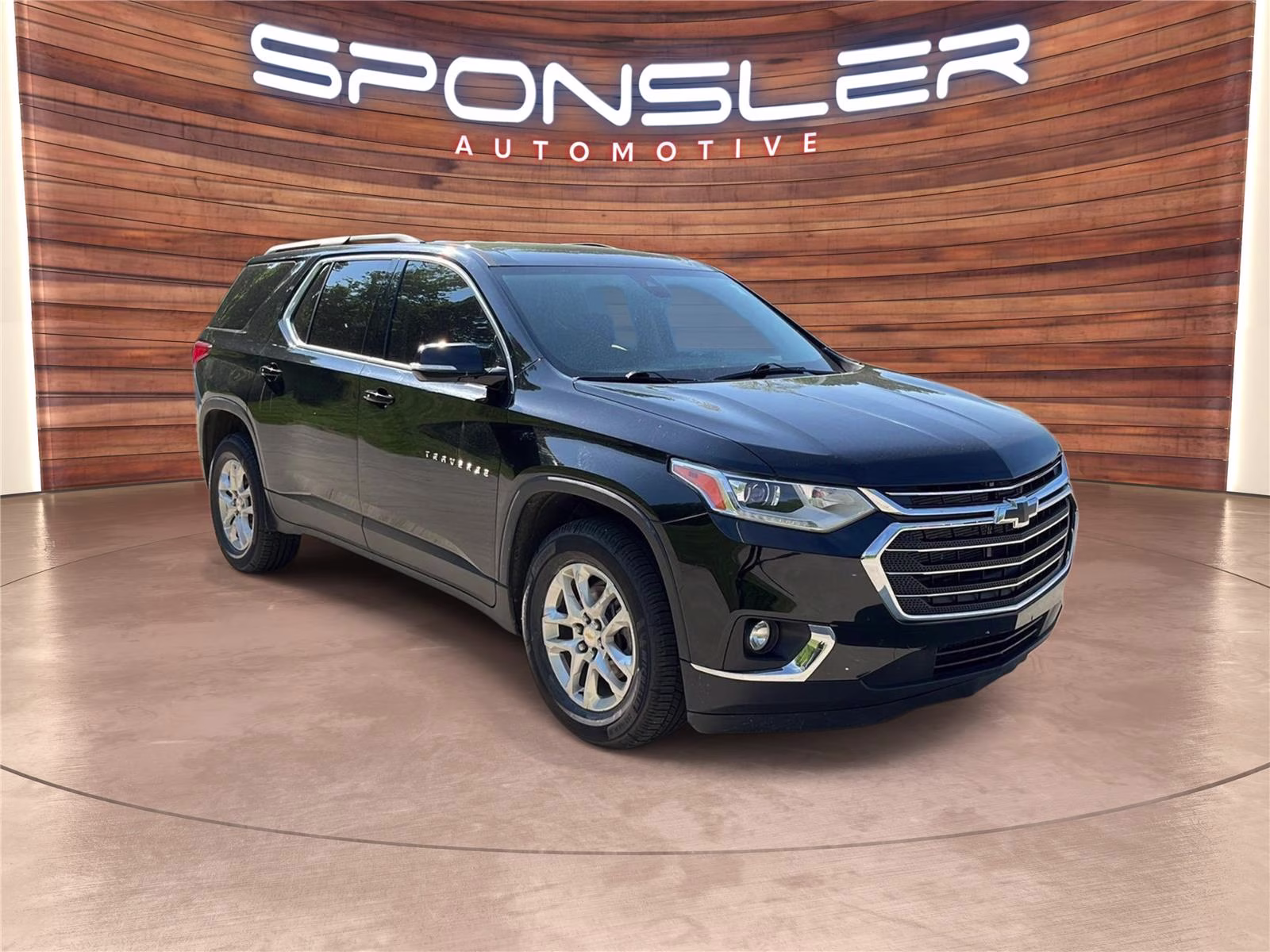 2020 Mosaic Black Metallic Chevrolet Traverse LT Cloth AWD SUV