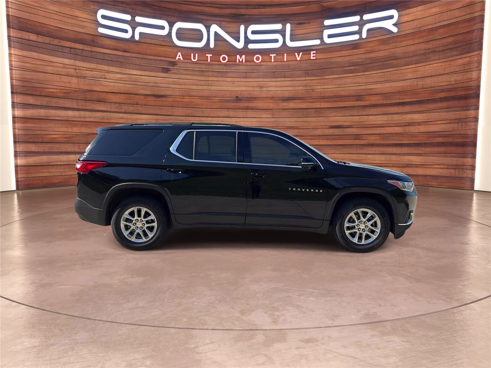 2020 Mosaic Black Metallic Chevrolet Traverse LT Cloth AWD SUV