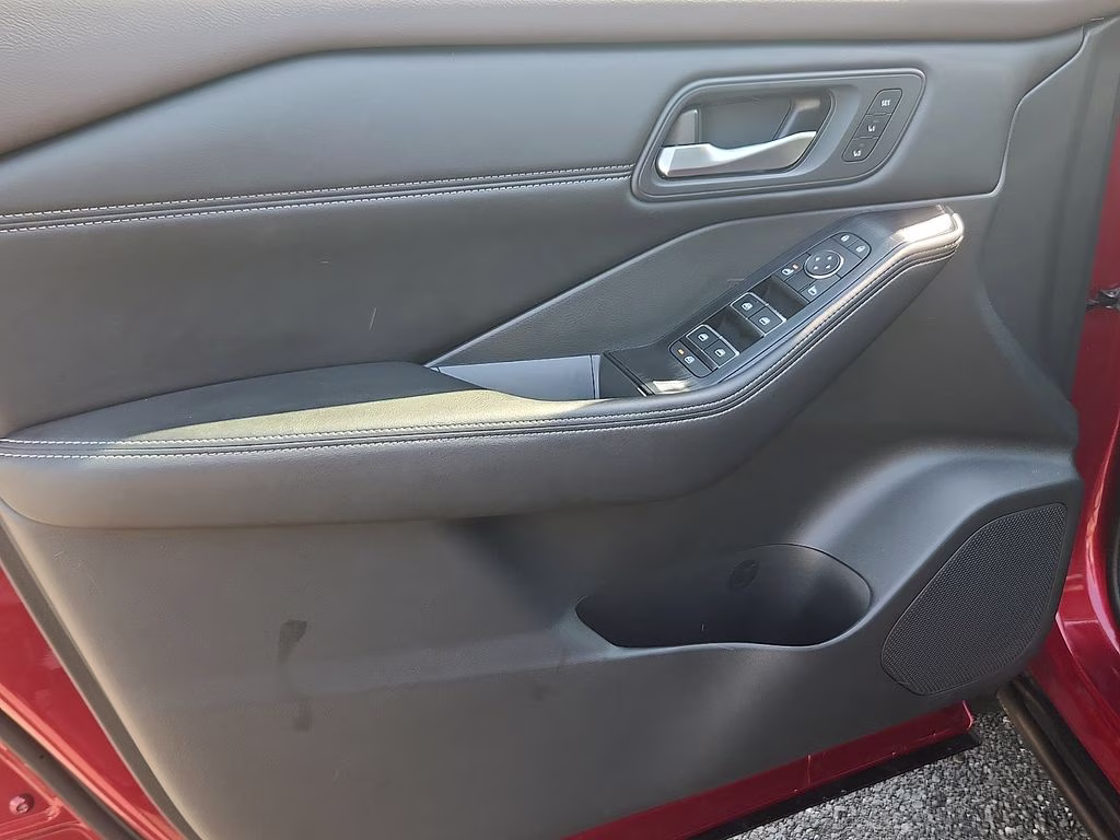2022 Scarlet Ember Tintcoat Nissan Rogue SL AWD SUV