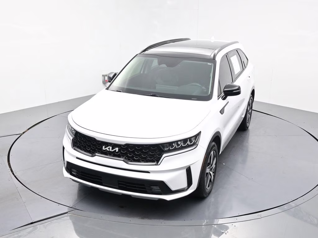 2023 Glacial White Pearl Kia Sorento EX FWD SUV