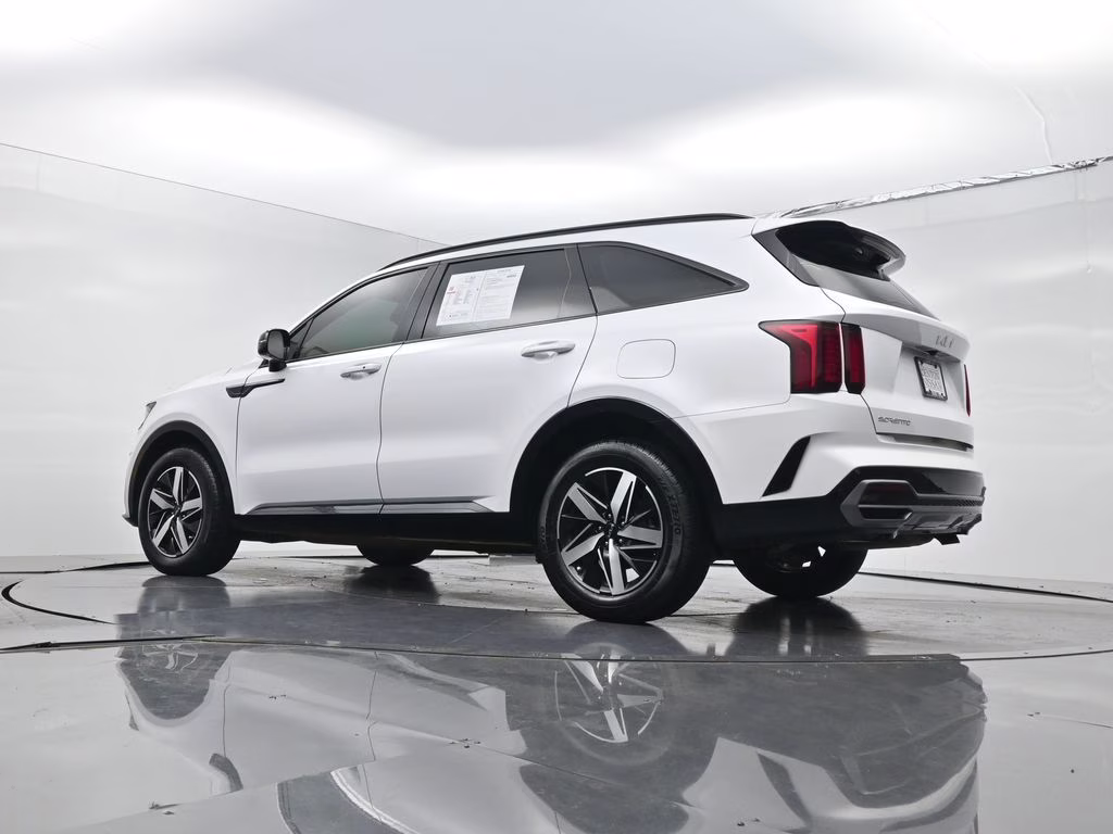2023 Glacial White Pearl Kia Sorento EX FWD SUV