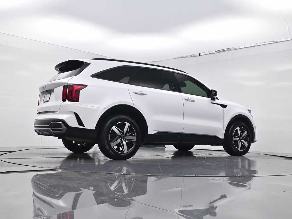2023 Glacial White Pearl Kia Sorento EX FWD SUV