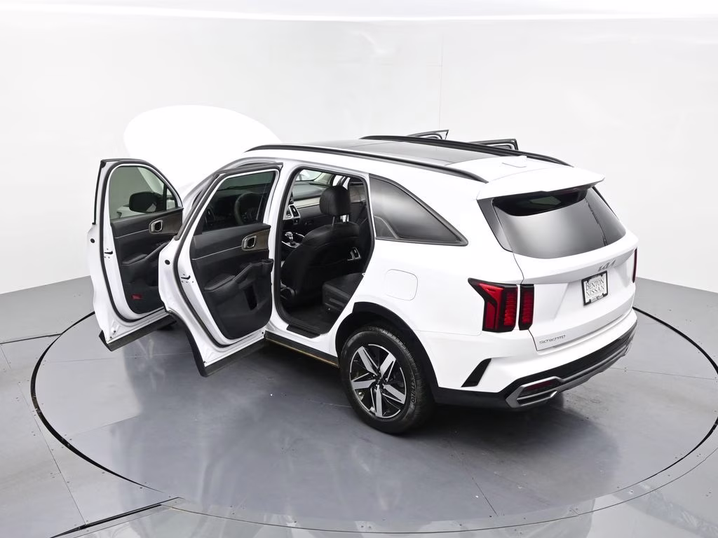 2023 Glacial White Pearl Kia Sorento EX FWD SUV