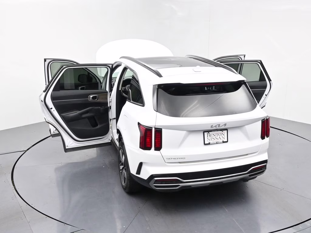 2023 Glacial White Pearl Kia Sorento EX FWD SUV