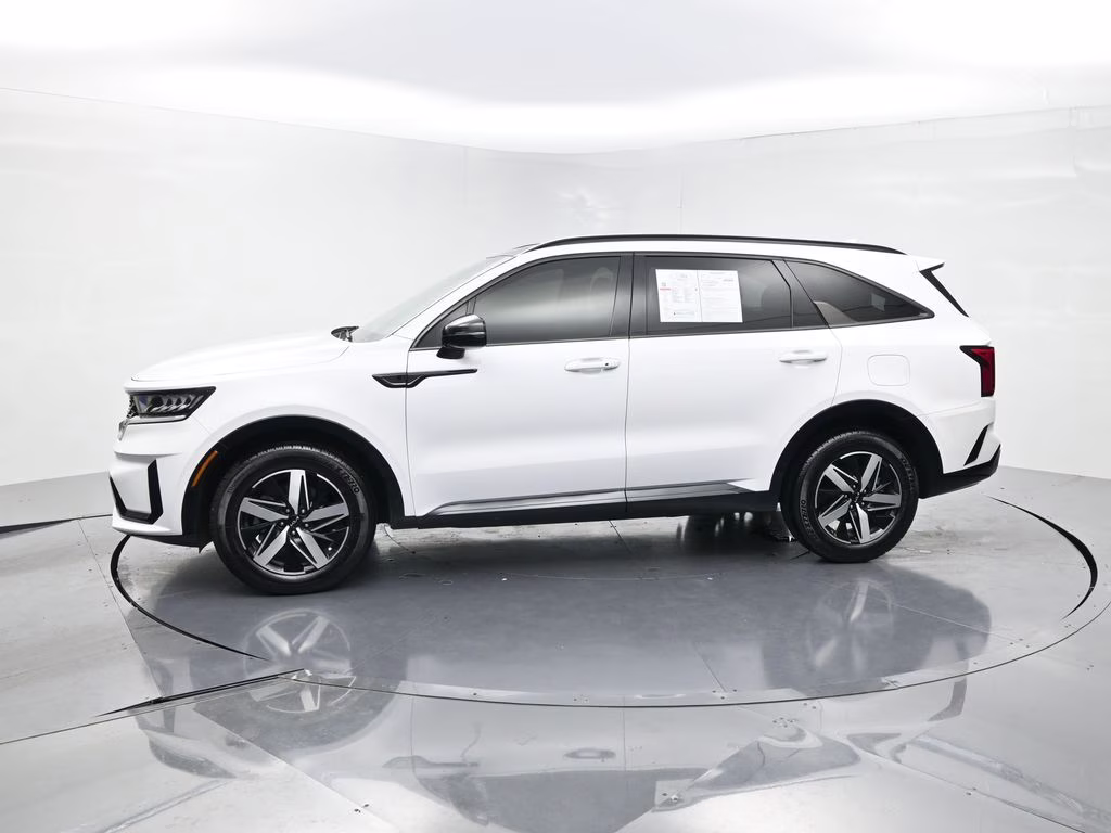 2023 Glacial White Pearl Kia Sorento EX FWD SUV