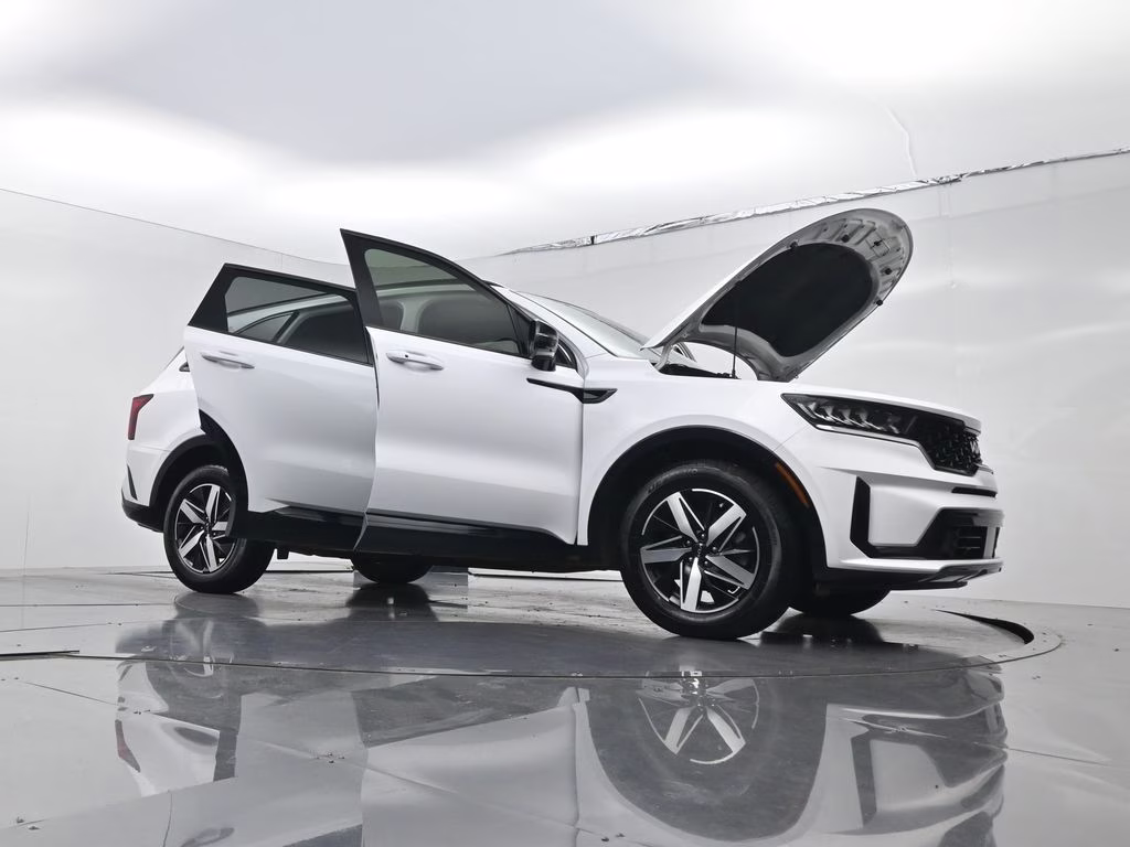 2023 Glacial White Pearl Kia Sorento EX FWD SUV