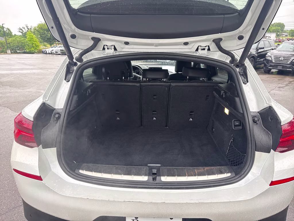 2022 Mineral White Metallic BMW X2 xDrive28i AWD SUV