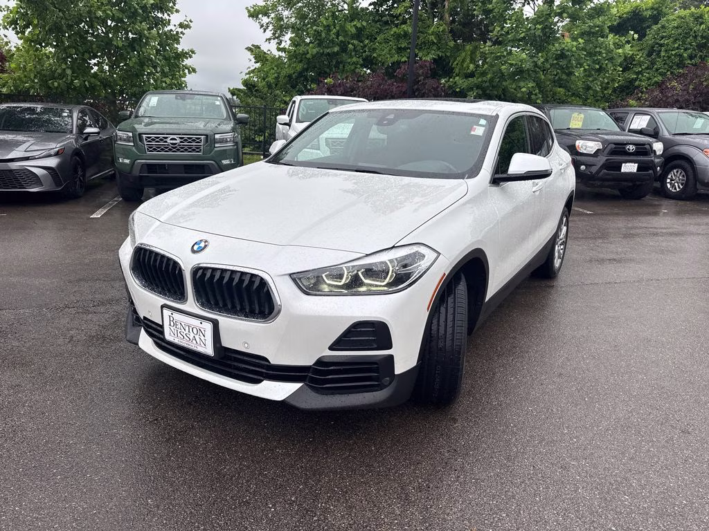 2022 Mineral White Metallic BMW X2 xDrive28i AWD SUV