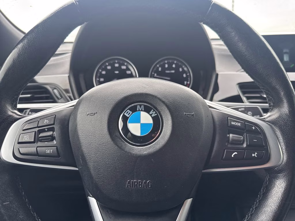 2022 Mineral White Metallic BMW X2 xDrive28i AWD SUV