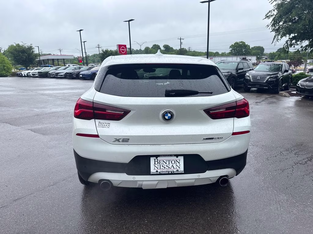 2022 Mineral White Metallic BMW X2 xDrive28i AWD SUV