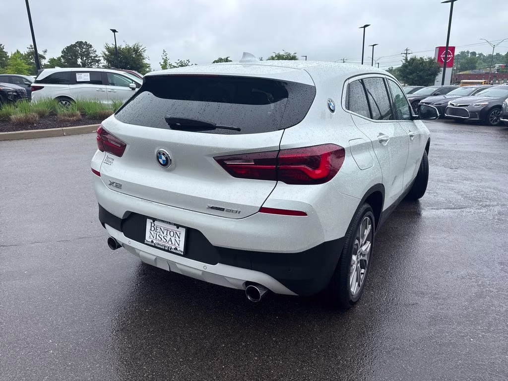 2022 Mineral White Metallic BMW X2 xDrive28i AWD SUV