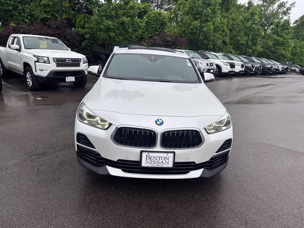 2022 Mineral White Metallic BMW X2 xDrive28i AWD SUV
