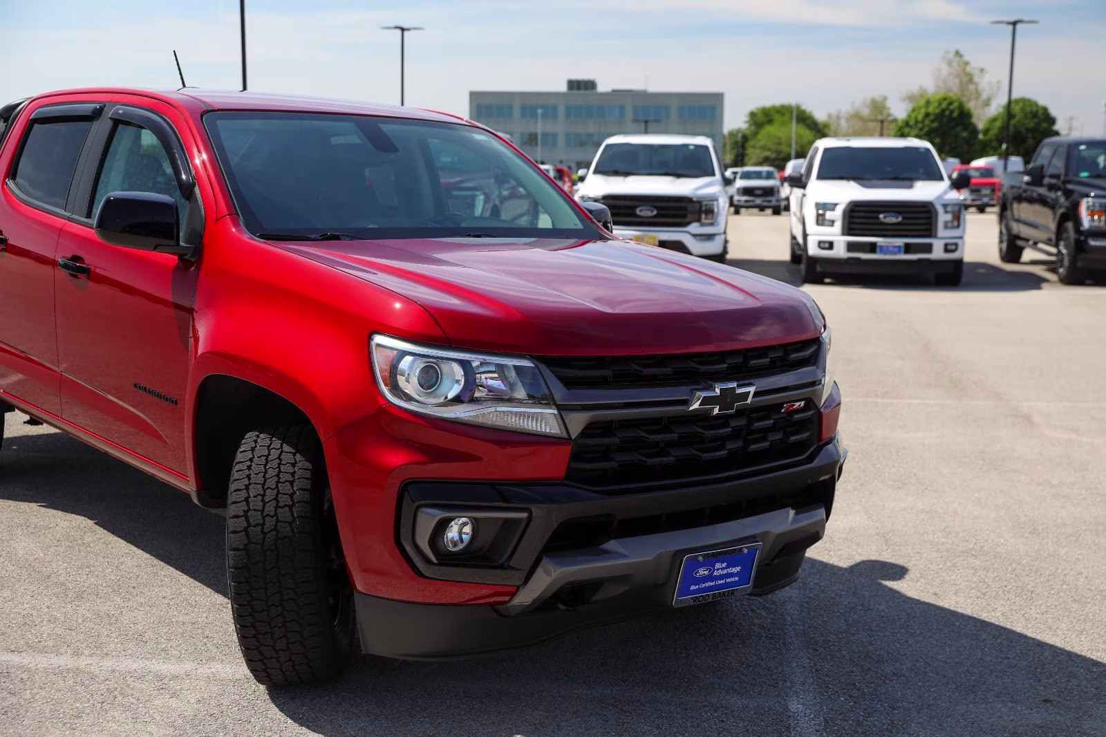 2021 Cherry Red Tintcoat Chevrolet Colorado 4WD Z71 4X4 Truck