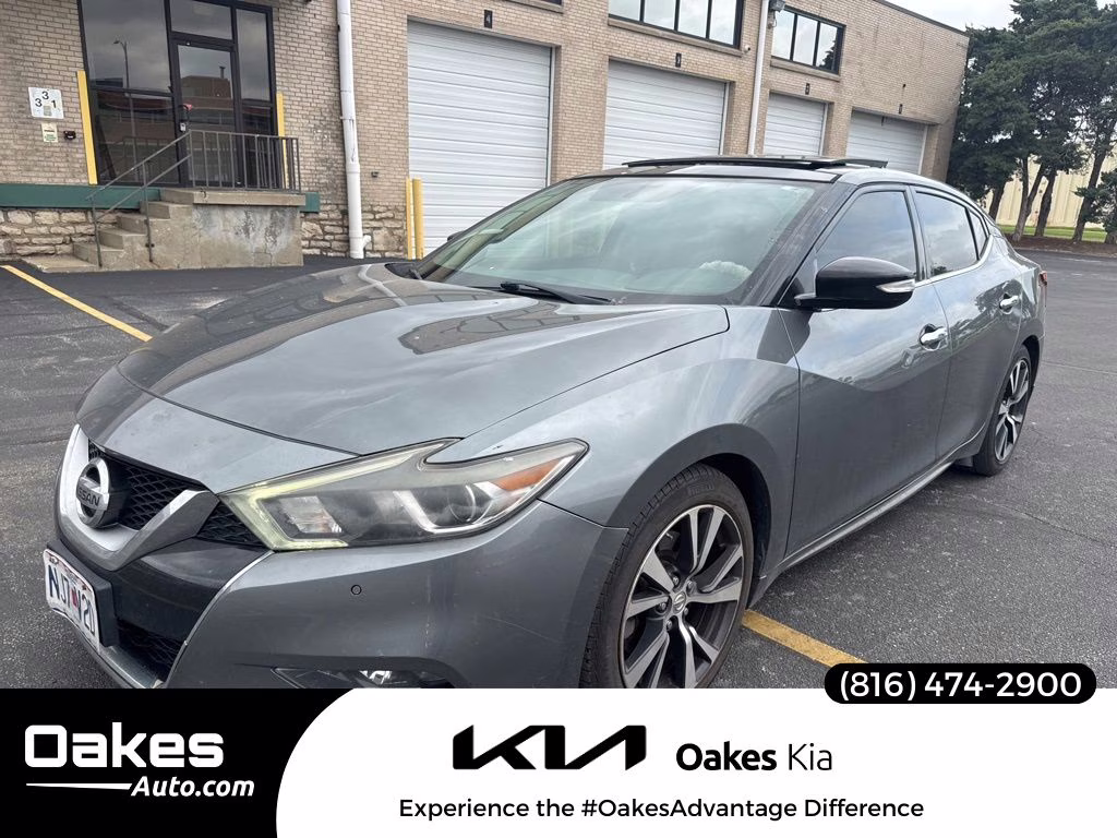 2017 Gun Metallic Nissan Maxima 3.5 SL FWD Sedan