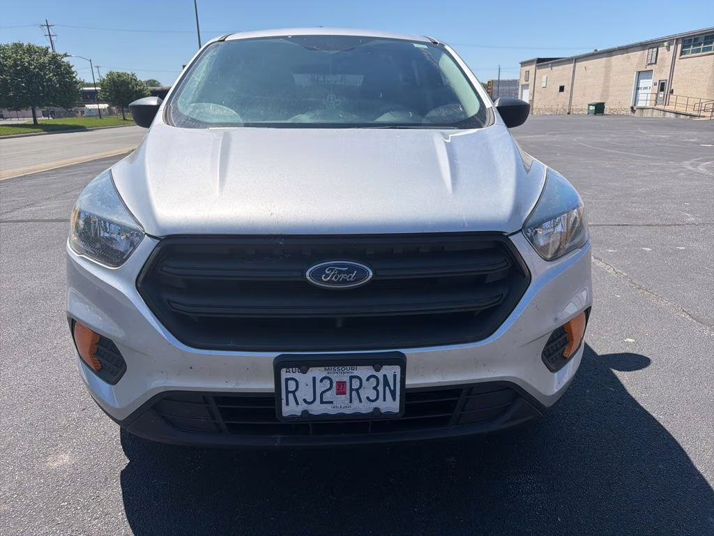2019 Ingot Silver Ford Escape S FWD SUV