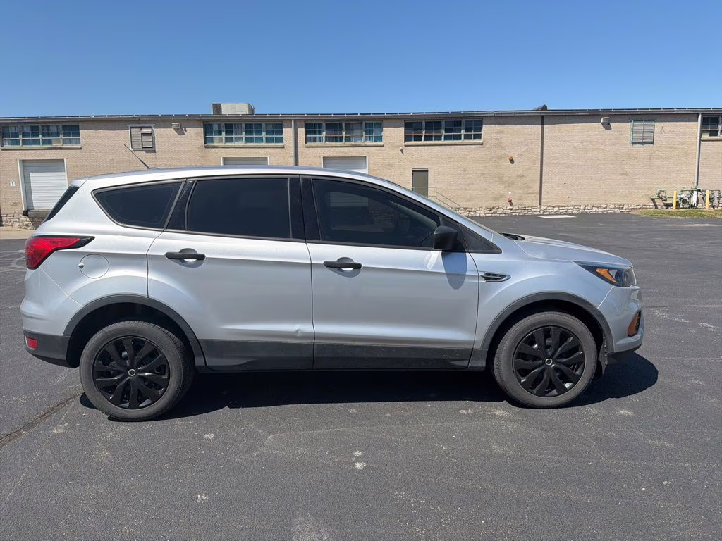 2019 Ingot Silver Ford Escape S FWD SUV