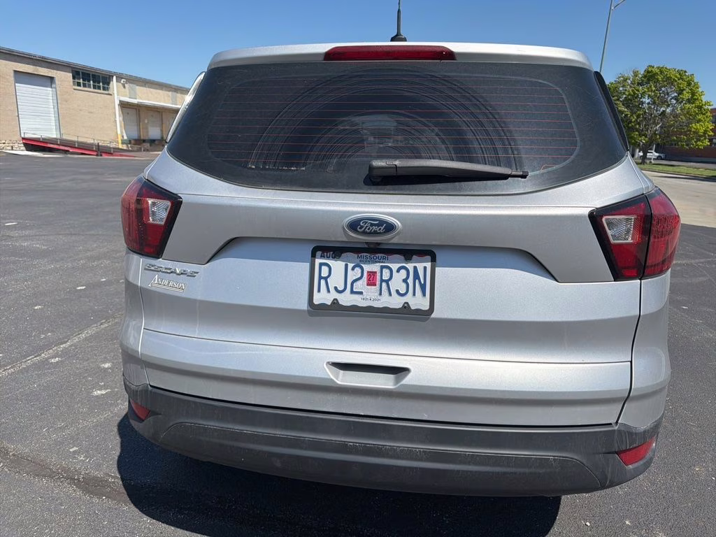 2019 Ingot Silver Ford Escape S FWD SUV