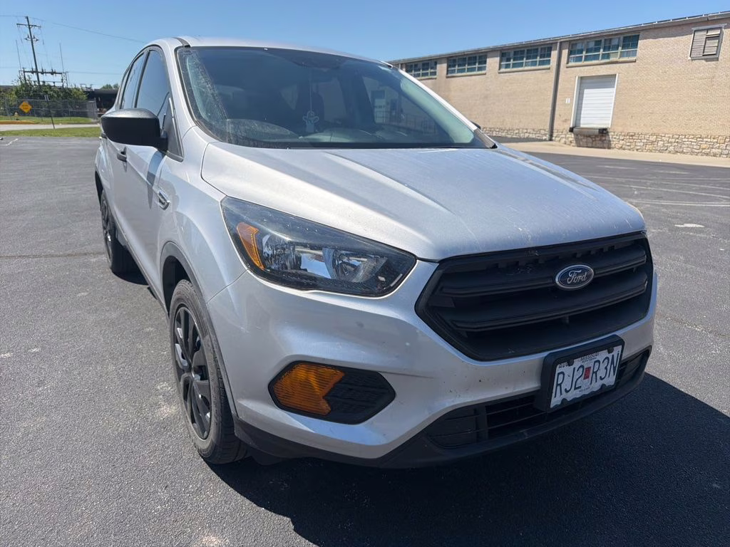 2019 Ingot Silver Ford Escape S FWD SUV