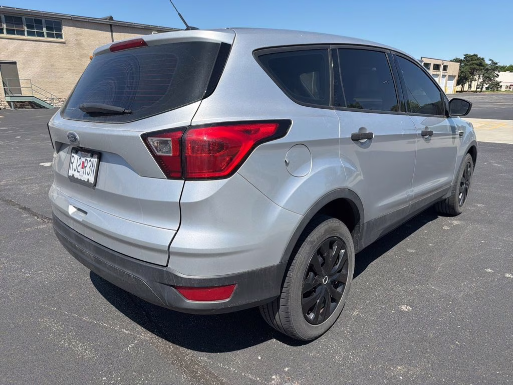 2019 Ingot Silver Ford Escape S FWD SUV